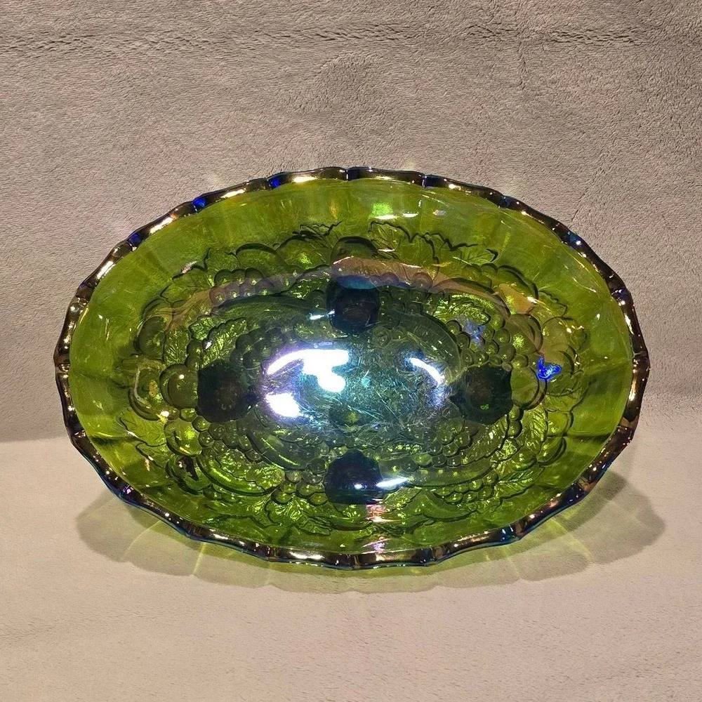 Vintage Indiana Green Carnival Glass Grape Pattern Footed Oval Scalloped Bowl